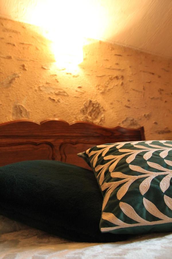 Les Chambres D'Hotes De La Metairie Du Bourg レ・ゼルビエ エクステリア 写真